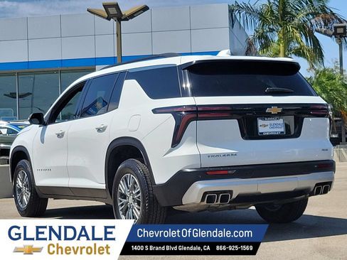 Certified 2024 Chevrolet Traverse LT AWD/4WD image 13