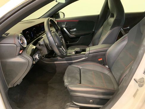 Used 2023 Mercedes-Benz CLA 250 4MATIC image 19
