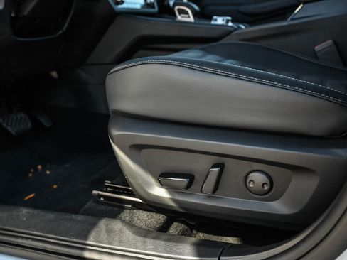 New 2025 Mitsubishi Outlander SE image 18