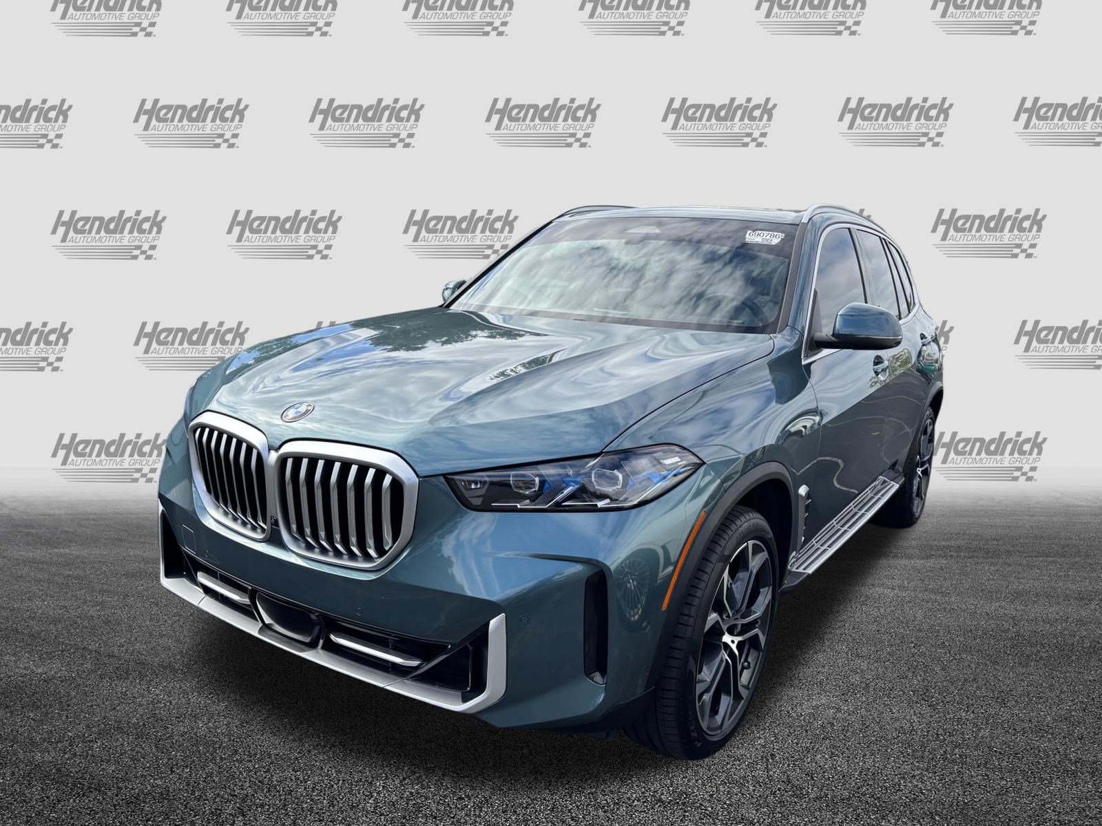 Certified 2025 BMW X5 sDrive40i w/ Premium Package RWD image 5