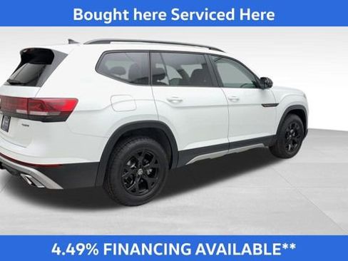 Certified 2025 Volkswagen Atlas Peak Edition SE image 2