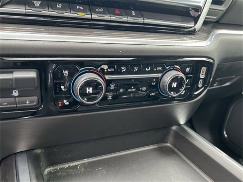 Certified 2024 Chevrolet Silverado 3500 LTZ w/ LTZ Plus Package image 17