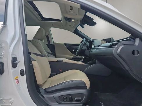 Used 2019 Lexus ES 350 w/ Premium Package FWD image 47
