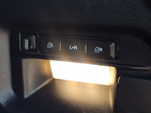 Used 2022 Ford Explorer Timberline w/ Timberline Technology Package AWD/4WD image 11