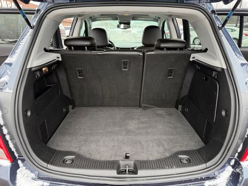 Used 2018 Chevrolet Trax LT w/ Sun & Sound Package image 19