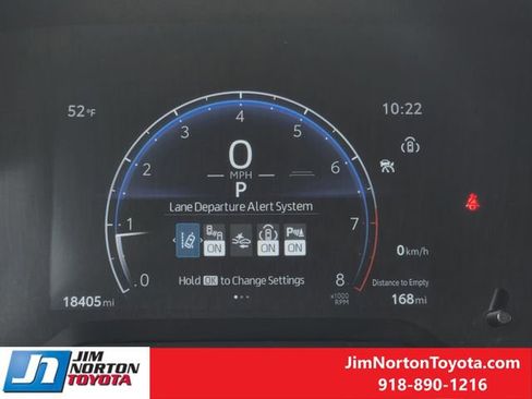 Used 2023 Toyota Corolla Cross XLE image 19