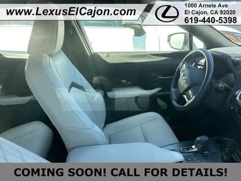 Used 2025 Lexus UX 300h AWD w/ Accessory Package (Z2) image 4