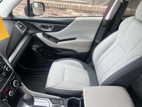 Used 2019 Subaru Forester Premium image 12