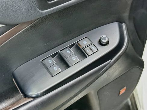 Used 2018 Toyota Highlander Limited Platinum AWD/4WD image 18