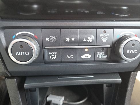 Used 2020 Acura ILX FWD image 31