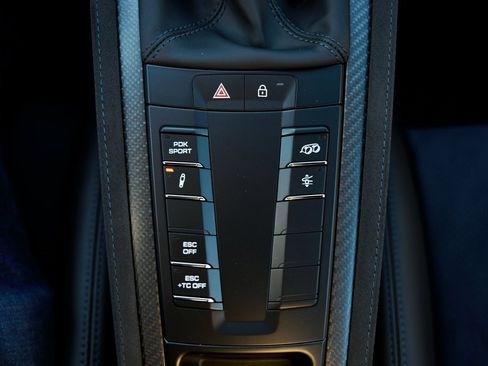 Used 2025 Porsche 718 Cayman GT4 RS w/ Weissach Package image 56