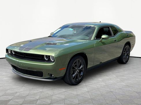 Used 2022 Dodge Challenger SXT w/ Driver Convenience Group AWD/4WD image 1