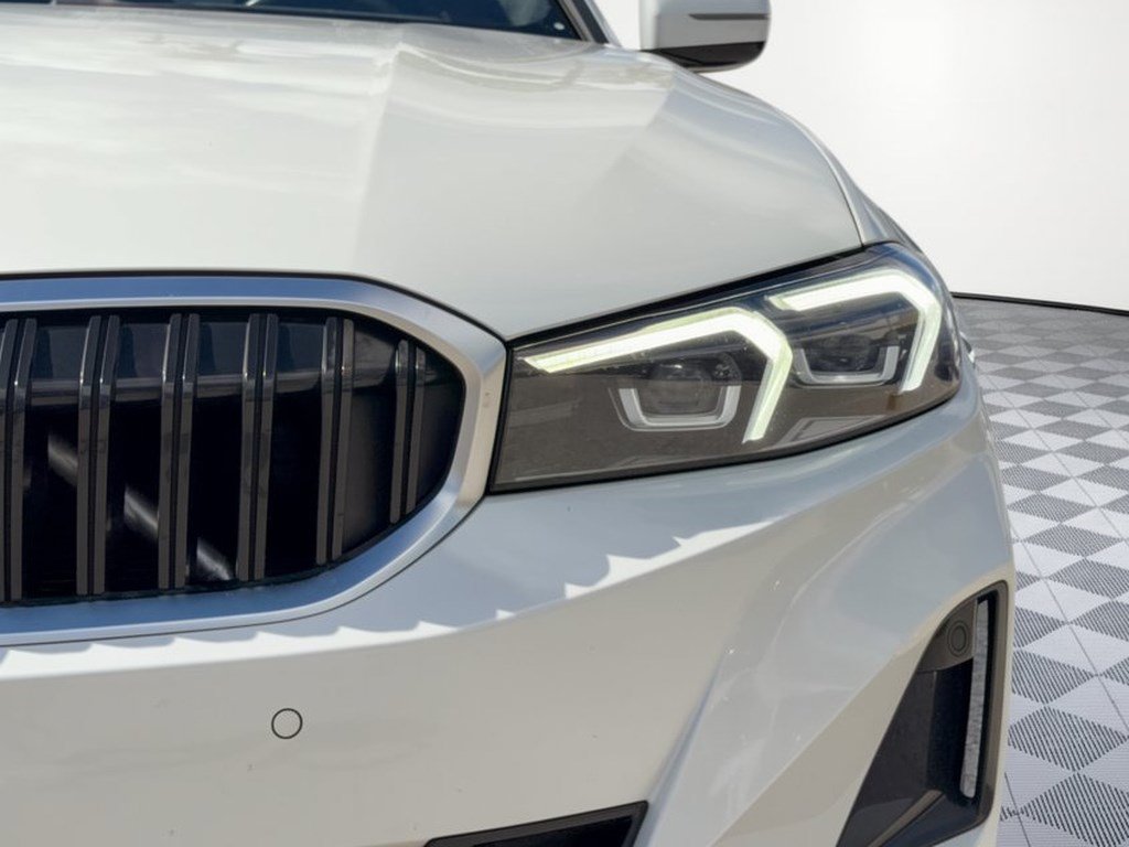 Used 2024 BMW 330i Sedan w/ Premium Package RWD image 12