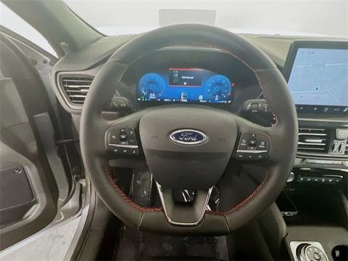 Used 2024 Ford Escape ST-Line Elite w/ Premium Technology Package image 12