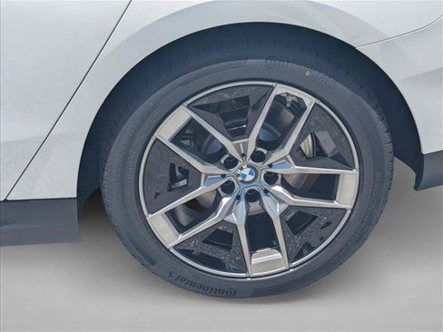 New 2027 BMW 530i w/ Convenience Package RWD image 9