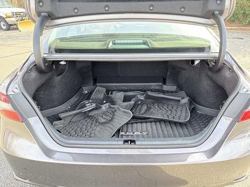 Used 2023 Toyota Camry SE w/ Cold Weather Package image 12