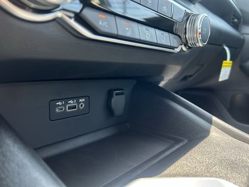 New 2026 Nissan Altima 2.5 SV FWD image 25