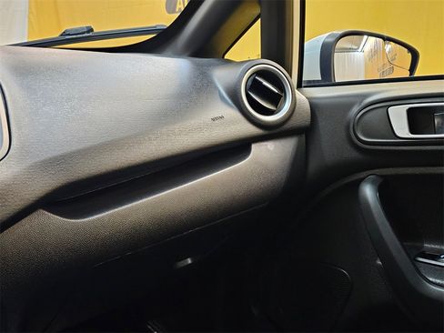 Used 2016 Ford Fiesta ST image 29