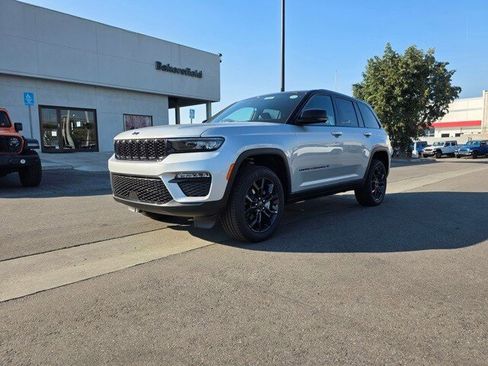 New 2025 Jeep Grand Cherokee Limited image 3