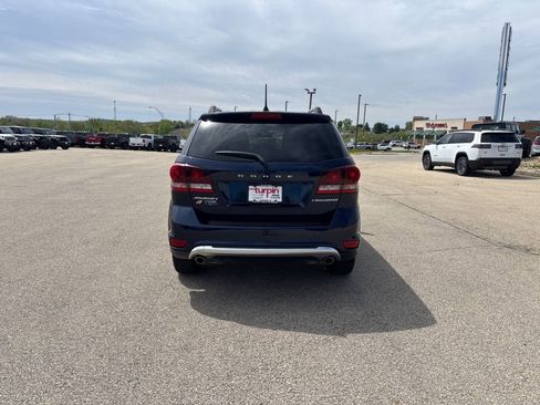 Used 2019 Dodge Journey Crossroad w/ Nav & Sun Group AWD/4WD image 4