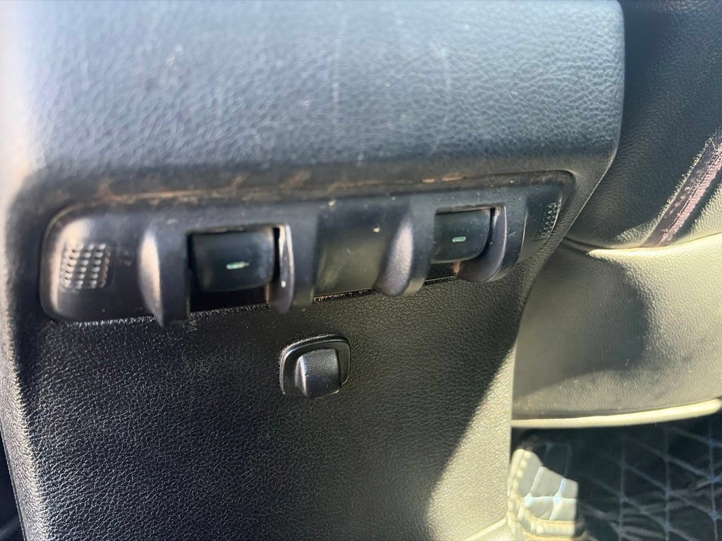 Used 2014 Jeep Wrangler Unlimited Rubicon w/ Connectivity Group AWD/4WD image 24