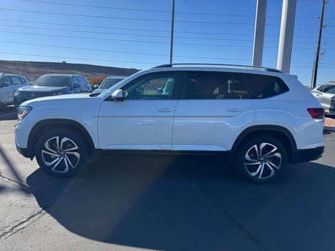 Used 2023 Volkswagen Atlas SEL AWD/4WD image 3