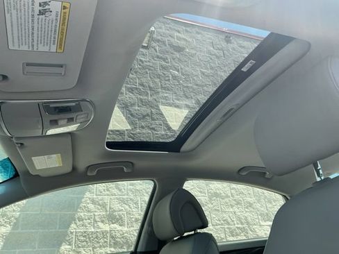 Used 2017 Hyundai Sonata Limited FWD image 3