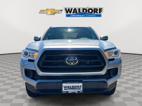 Used 2022 Toyota Tacoma SR w/ SR Convenience Package RWD image 2