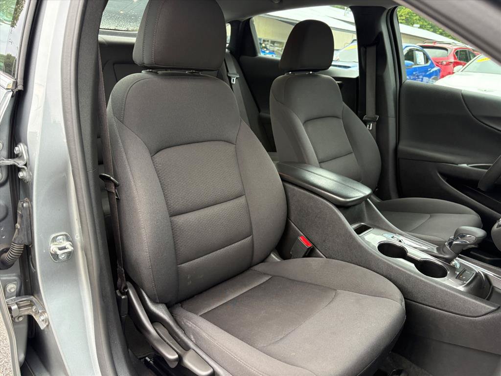 Used 2025 Chevrolet Malibu LT FWD image 19
