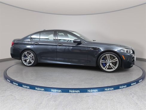 Used 2013 BMW M5 image 4