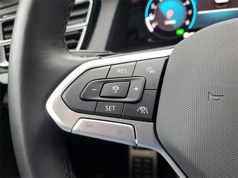 Used 2024 Volkswagen Atlas Cross Sport SEL Premium R-Line image 26