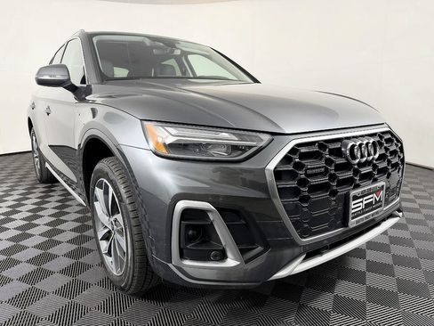 Used 2023 Audi Q5 2.0T Premium w/ Convenience Package AWD/4WD image 5