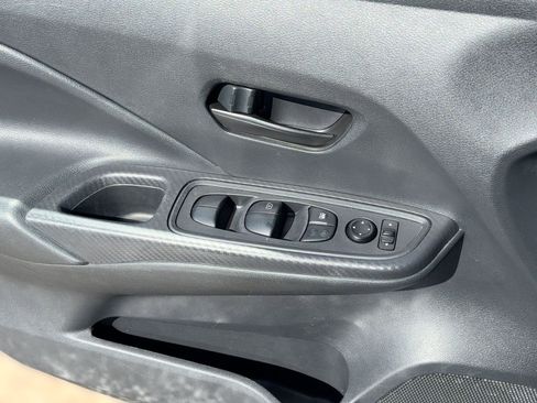 Used 2020 Nissan Versa S image 12