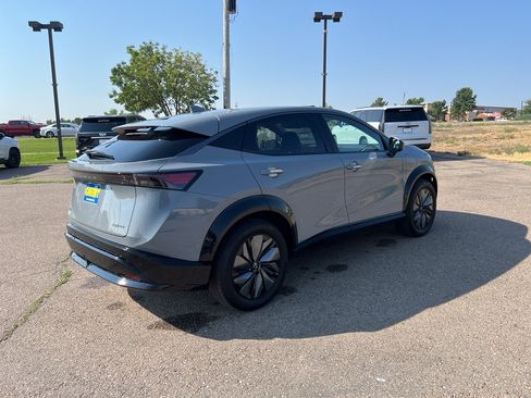 Used 2025 Nissan Ariya AWD image 6