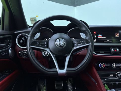 Used 2019 Alfa Romeo Stelvio Ti Sport w/ Quick Order Package 22S Sport AWD/4WD image 20