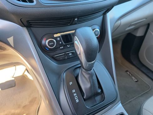 Used 2015 Ford Escape SE w/ Equipment Group 201A image 11