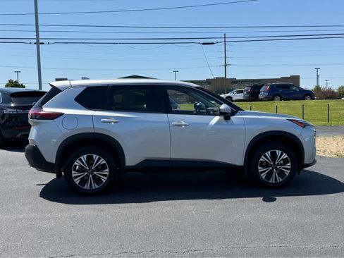 Used 2023 Nissan Rogue SV AWD/4WD image 8