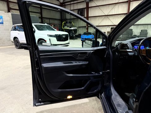 Used 2021 Honda Odyssey EX-L image 10