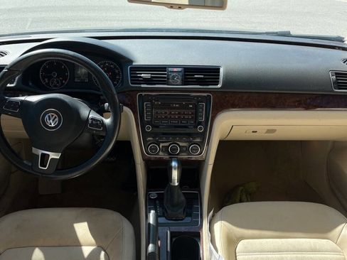 Used 2012 Volkswagen Passat TDI SEL Premium FWD image 14