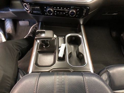 Used 2024 Chevrolet Silverado 1500 High Country w/ Technology Package image 19