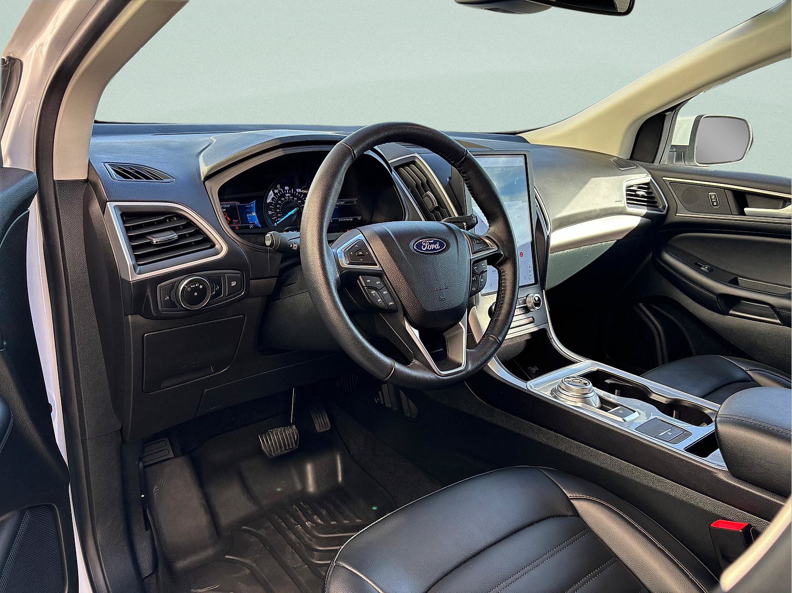 Used 2023 Ford Edge SEL AWD/4WD image 14