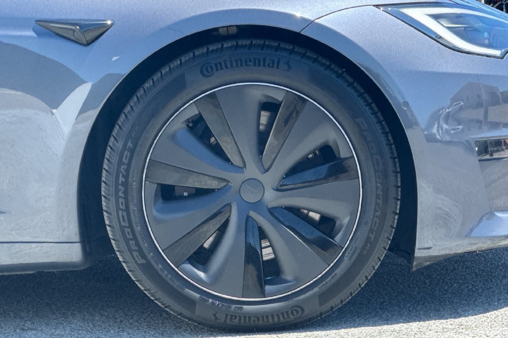 Used 2022 Tesla Model S AWD/4WD image 24
