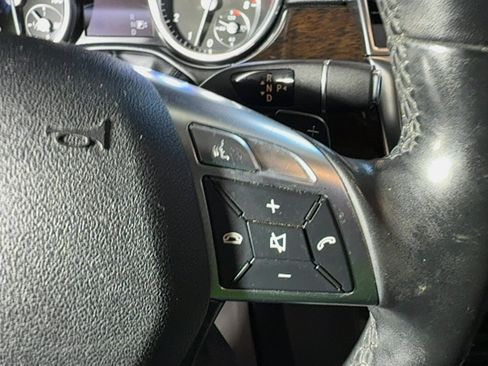 Used 2014 Mercedes-Benz GL 450 4MATIC image 36