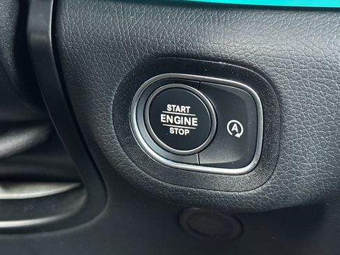Used 2022 Mercedes-Benz GLE 350 4MATIC image 16