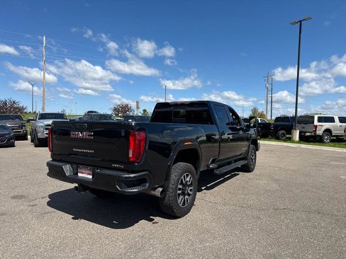 Used 2020 GMC Sierra 2500 AT4 w/ AT4 Preferred Package AWD/4WD image 5