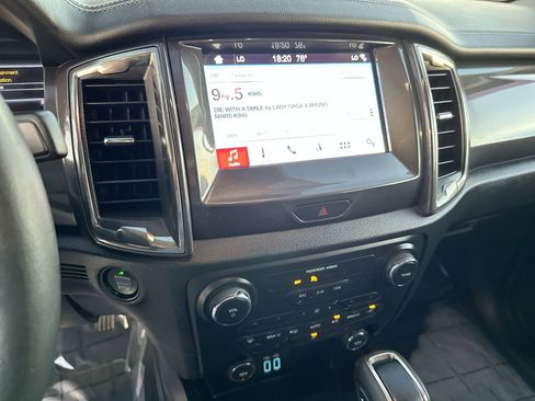 Used 2019 Ford Ranger Lariat w/ Technology Package image 16