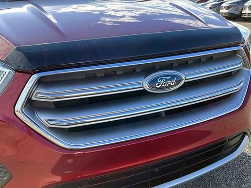 Used 2017 Ford Escape SE image 31