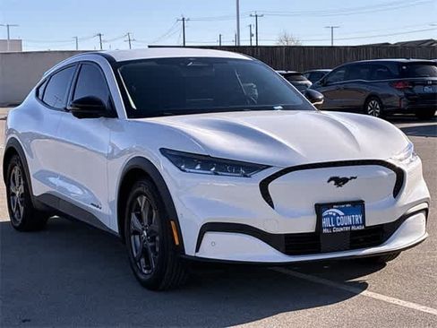 Used 2023 Ford Mustang Mach-E Select image 8