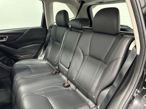 Used 2022 Subaru Forester Touring AWD/4WD image 30