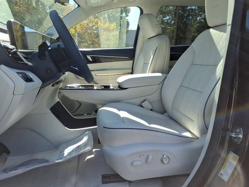 New 2026 Buick Enclave Avenir w/ Super Cruise Package image 16